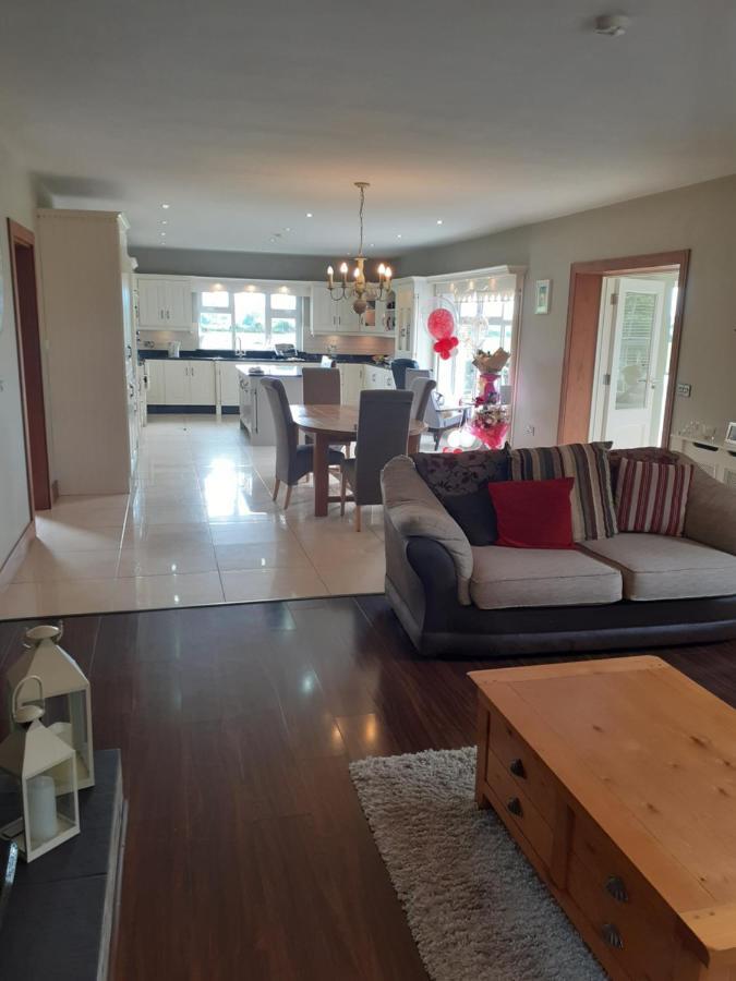 Single Or Twin Room In Lovely Country Residence Nobber 외부 사진