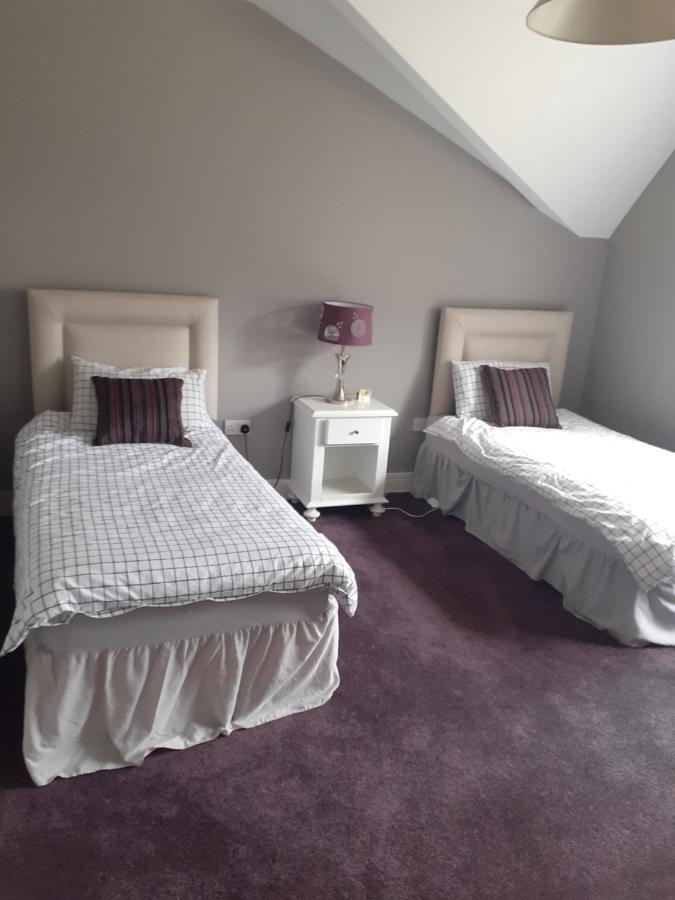 Single Or Twin Room In Lovely Country Residence Nobber 외부 사진