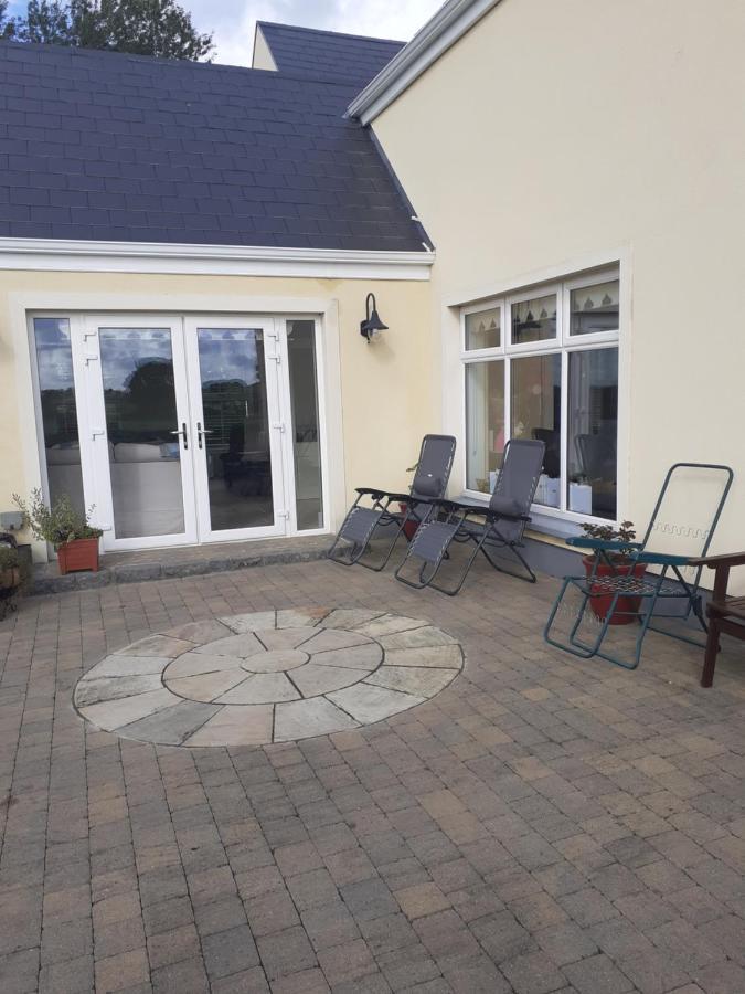 Single Or Twin Room In Lovely Country Residence Nobber 외부 사진